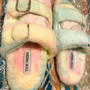 Unique, Brand new steven madden slippers ❤️‍🔥🫶🏽